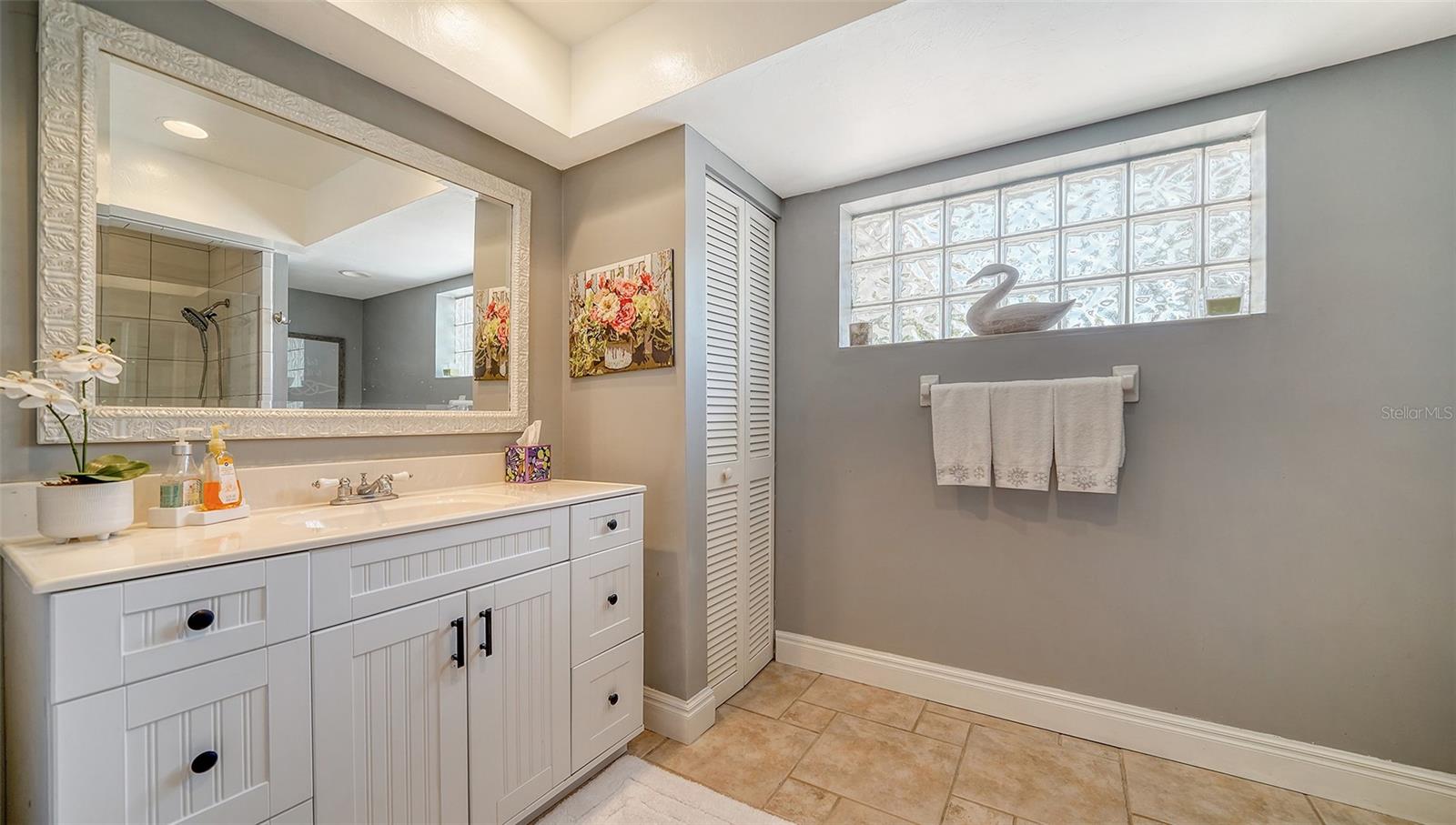 Image 35 of 44 For 3530 Flores Avenue