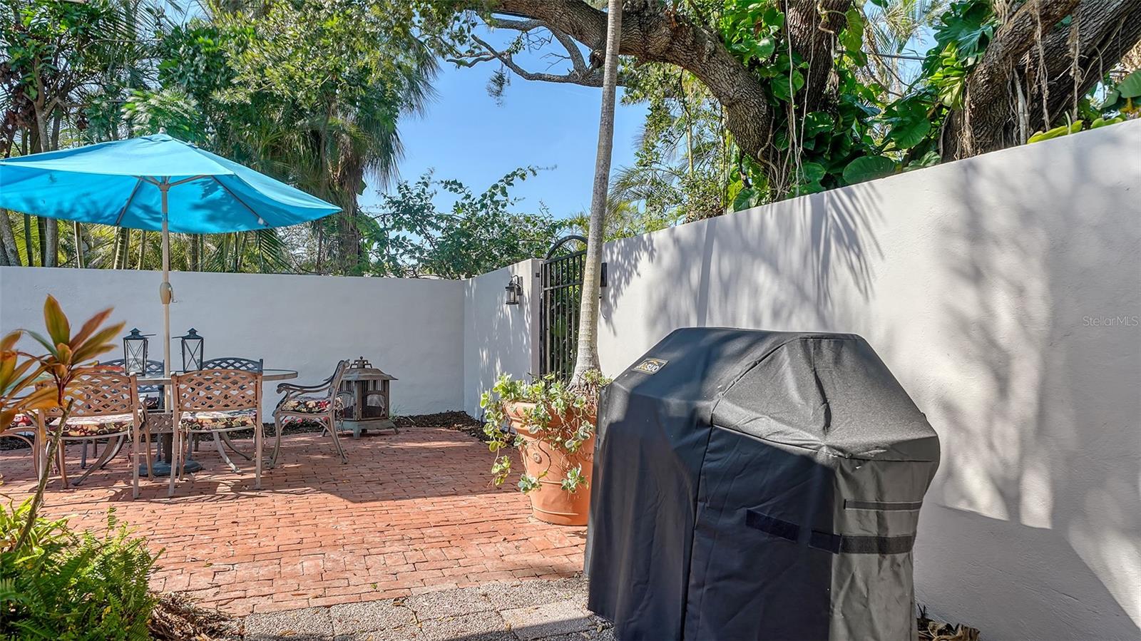 Image 42 of 44 For 3530 Flores Avenue