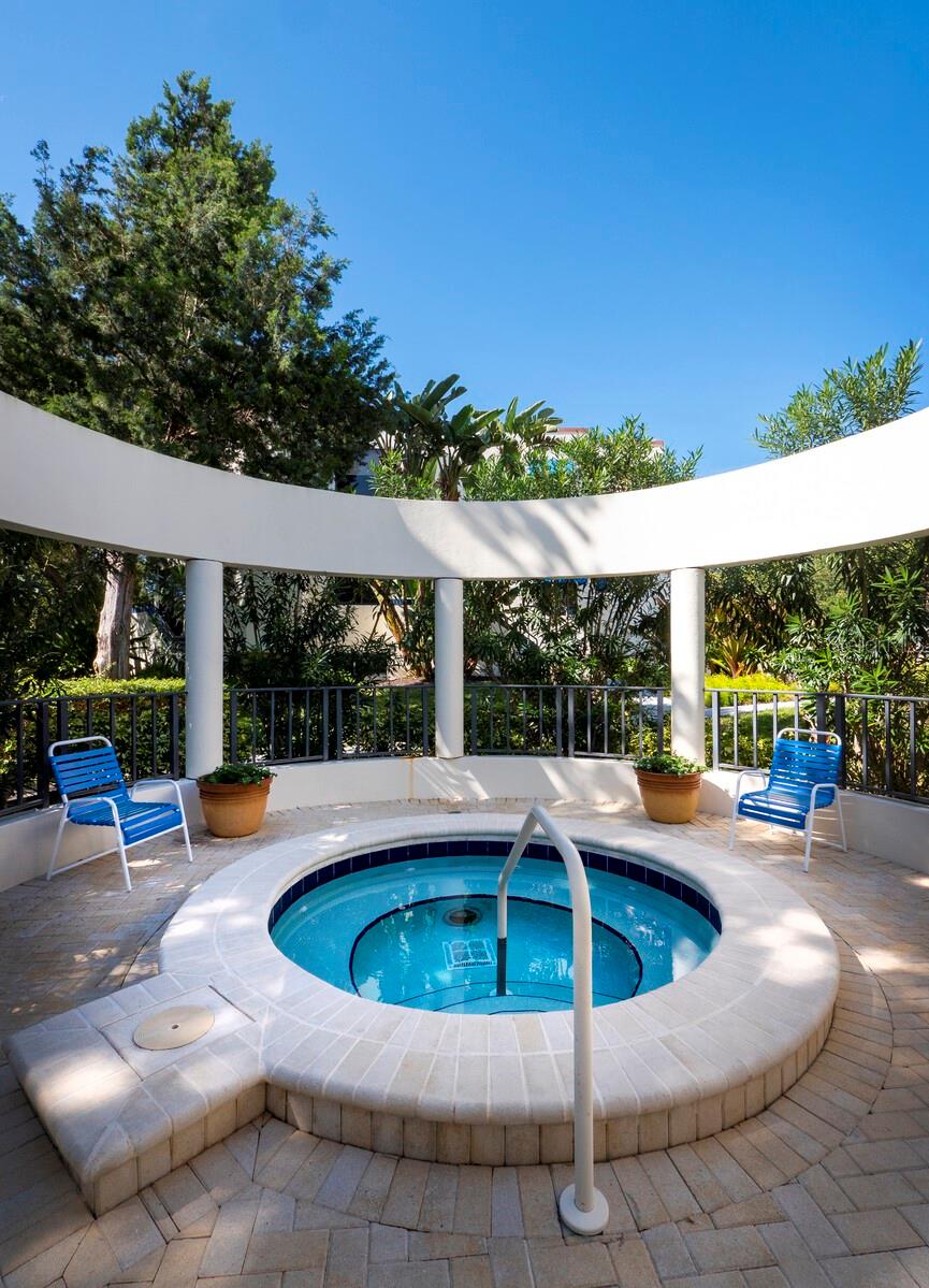 Image 32 of 55 For 1930 Harbourside Drive 136