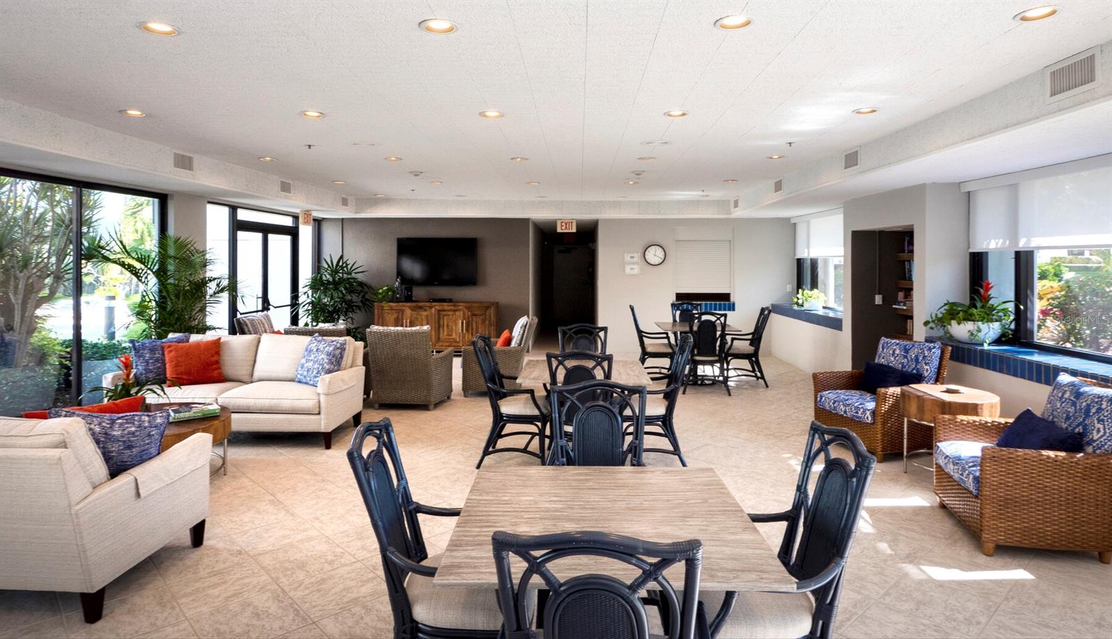 Image 34 of 55 For 1930 Harbourside Drive 136