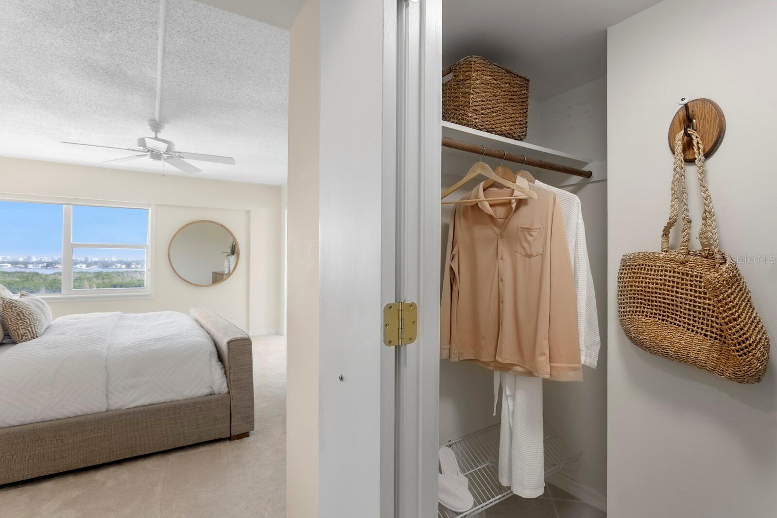 Image 20 of 36 For 1750 Benjamin Franklin Drive 9g