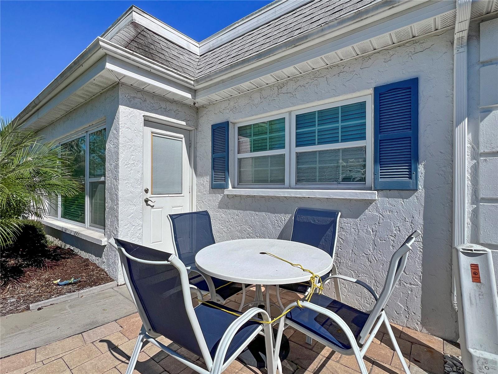 Image 27 of 49 For 9811 Hernando Court