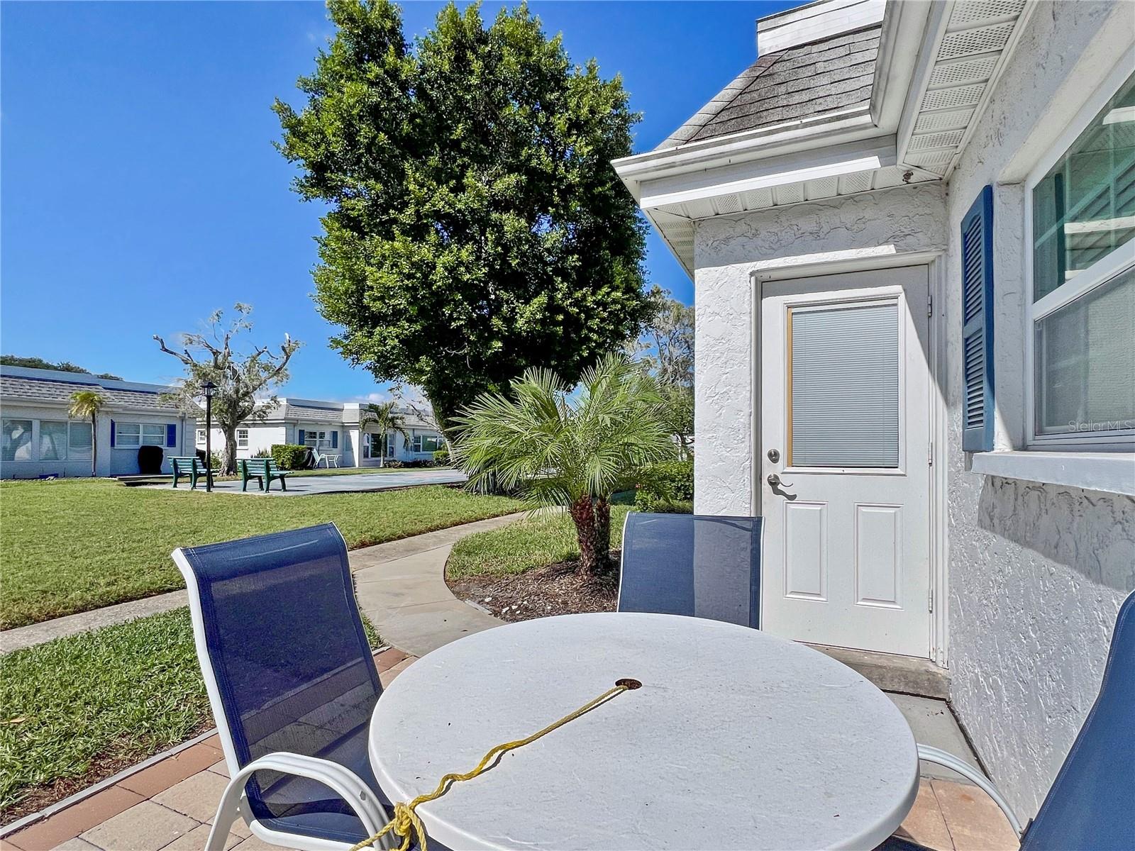 Image 29 of 49 For 9811 Hernando Court