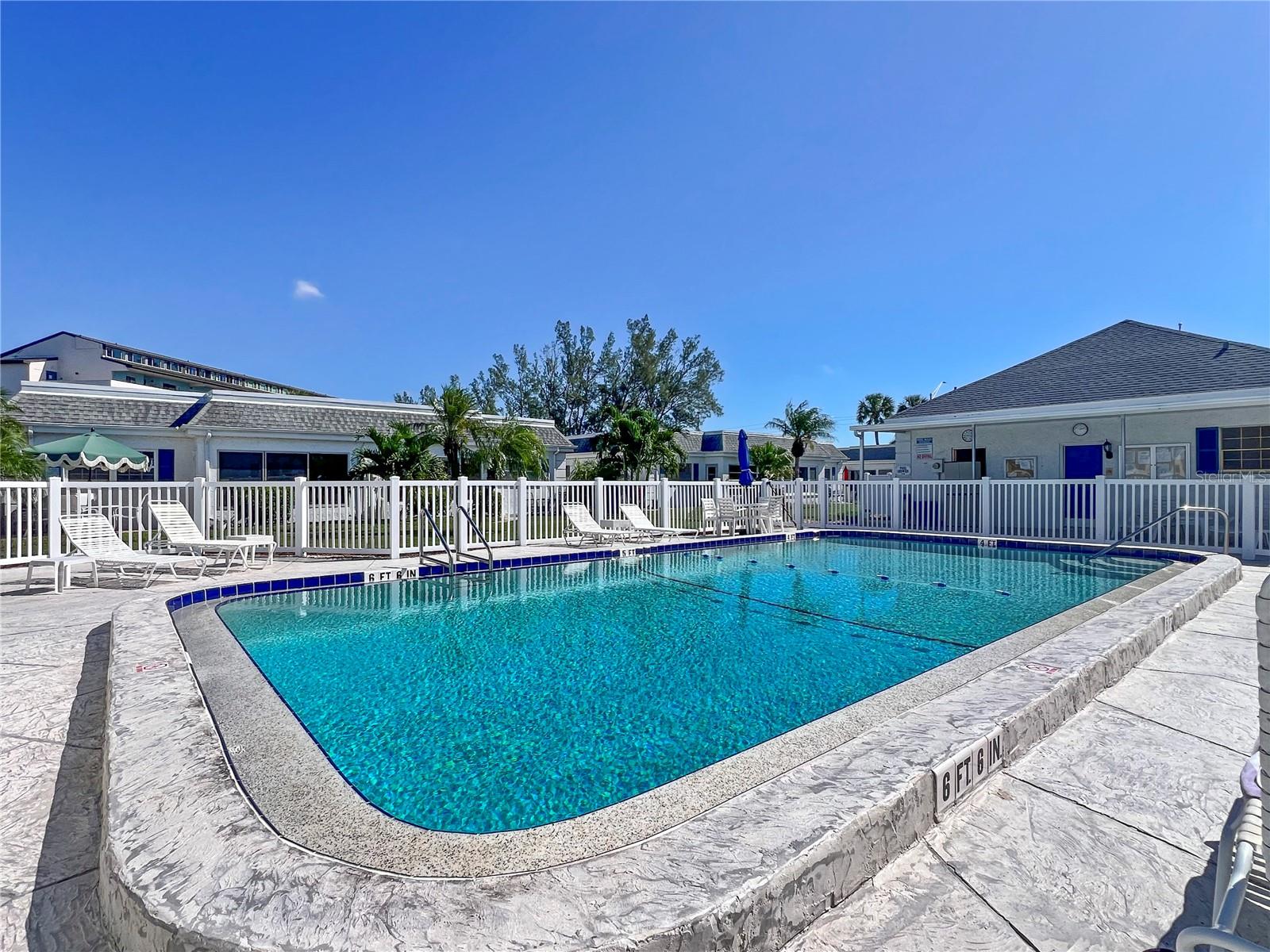 Image 36 of 49 For 9811 Hernando Court