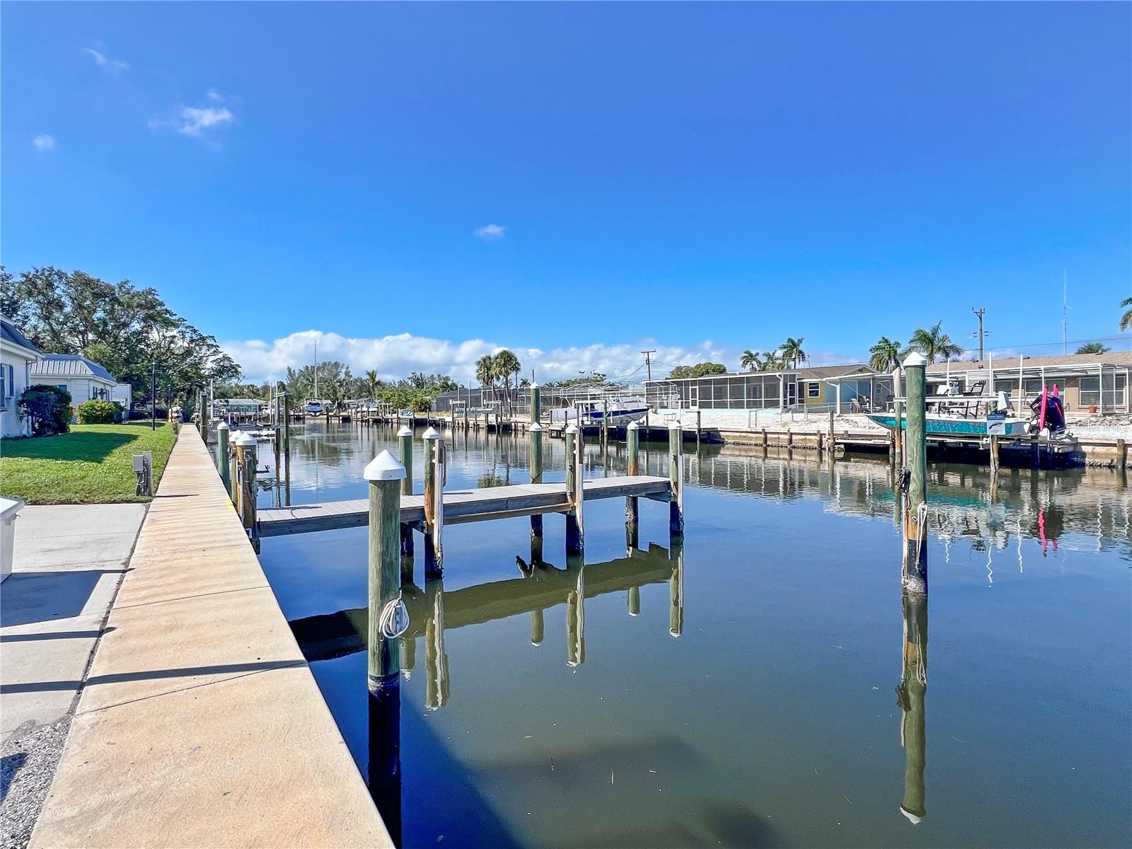 Image 39 of 49 For 9811 Hernando Court