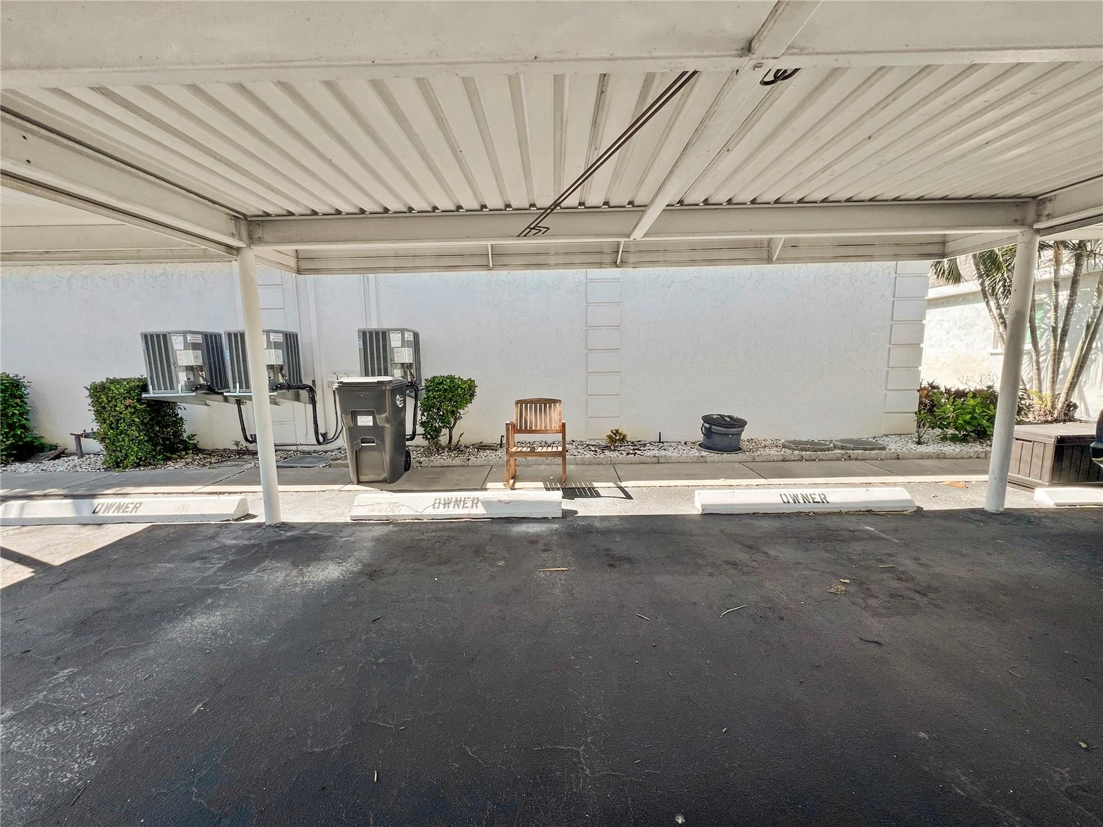 Image 43 of 49 For 9811 Hernando Court