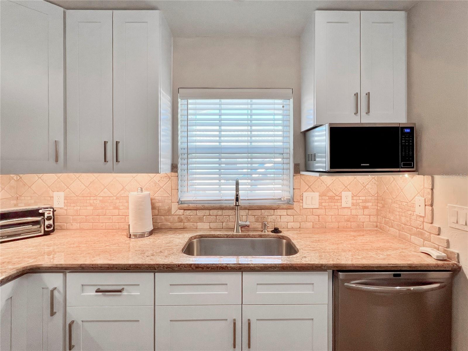 Image 6 of 49 For 9811 Hernando Court