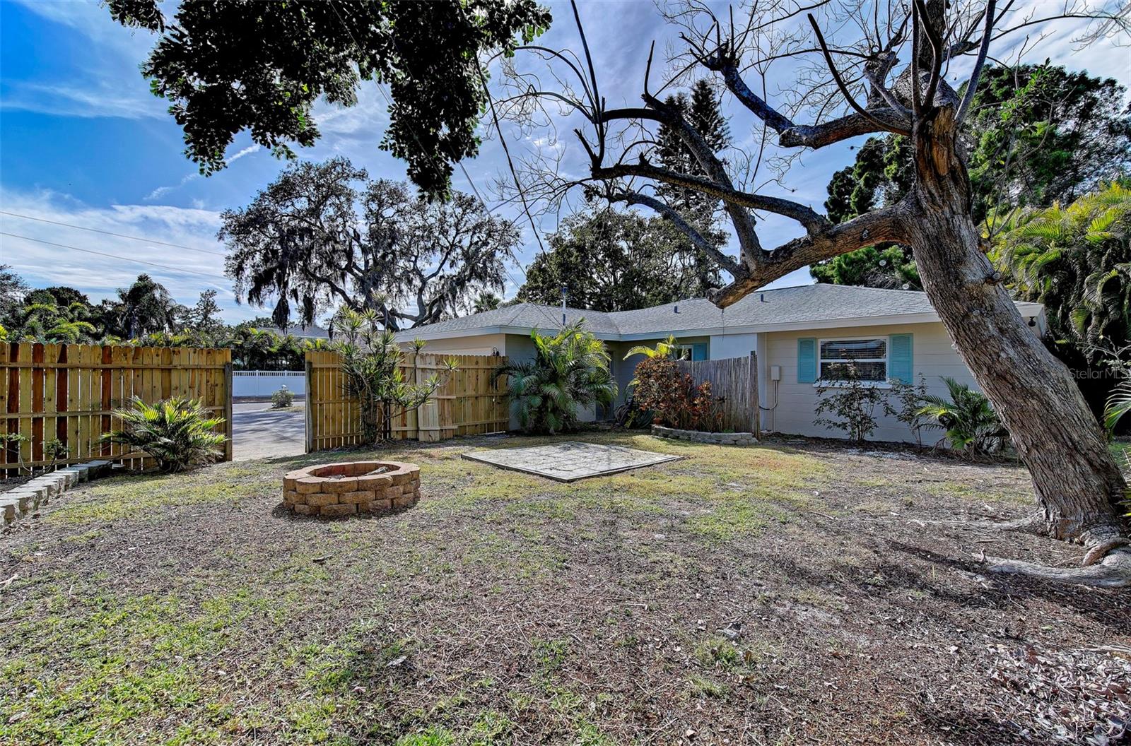 Image 34 of 37 For 756 Hillcrest Drive