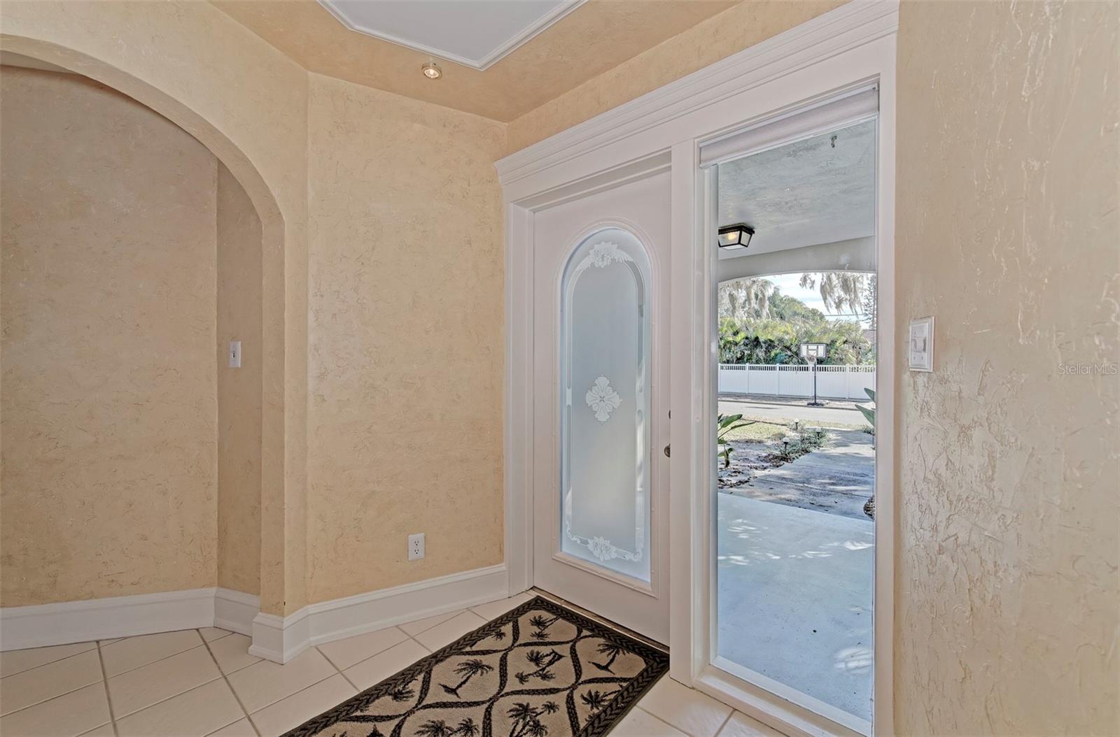 Image 7 of 37 For 756 Hillcrest Drive