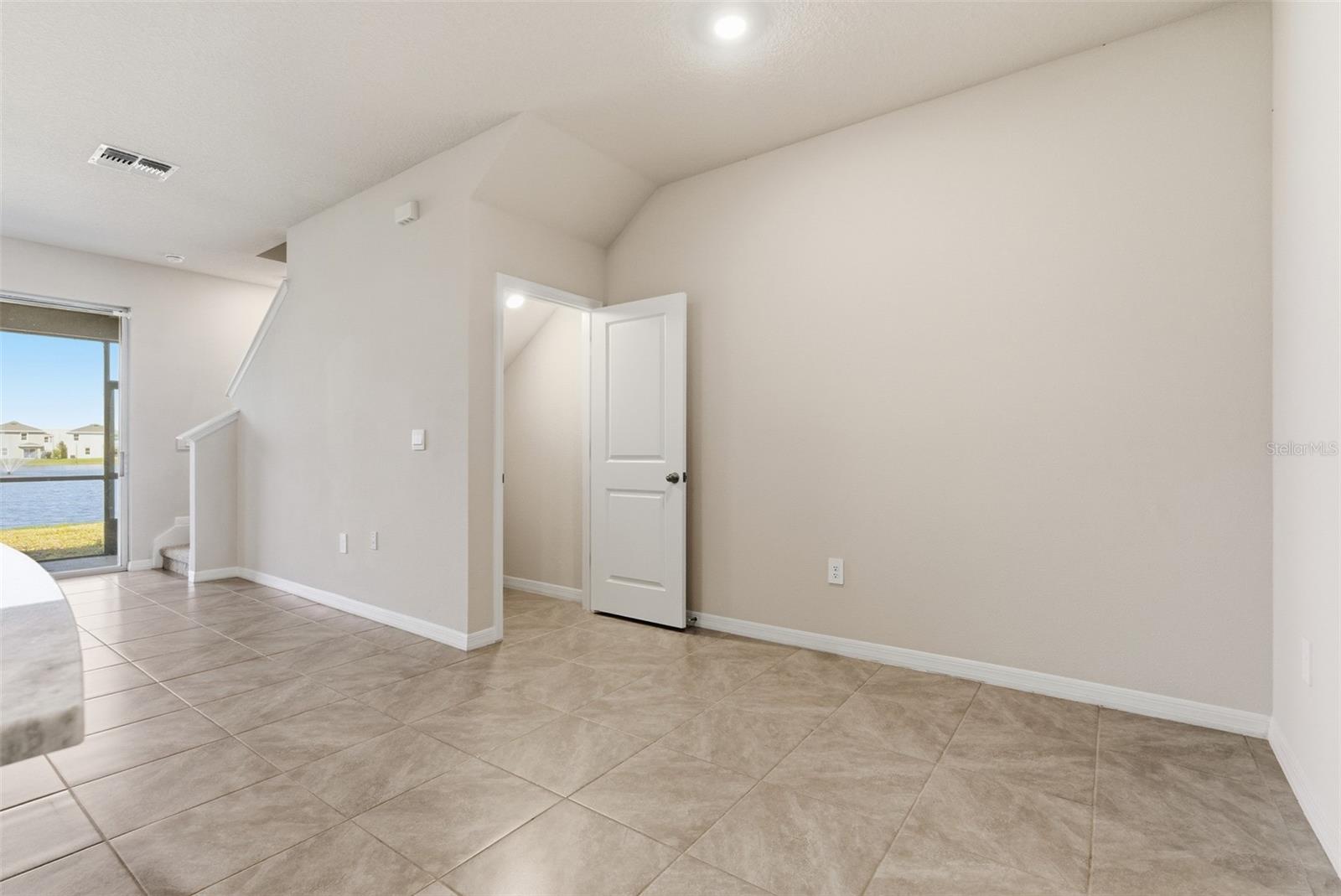 Image 17 of 72 For 17653 Crescent Moon Loop