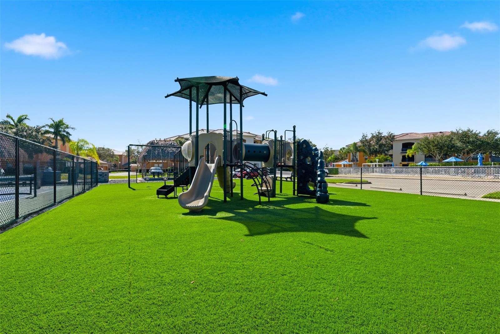 Image 61 of 72 For 17653 Crescent Moon Loop