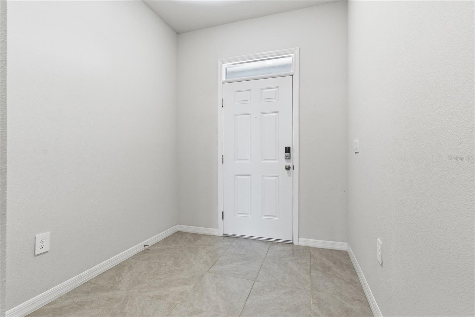 Image 8 of 72 For 17653 Crescent Moon Loop