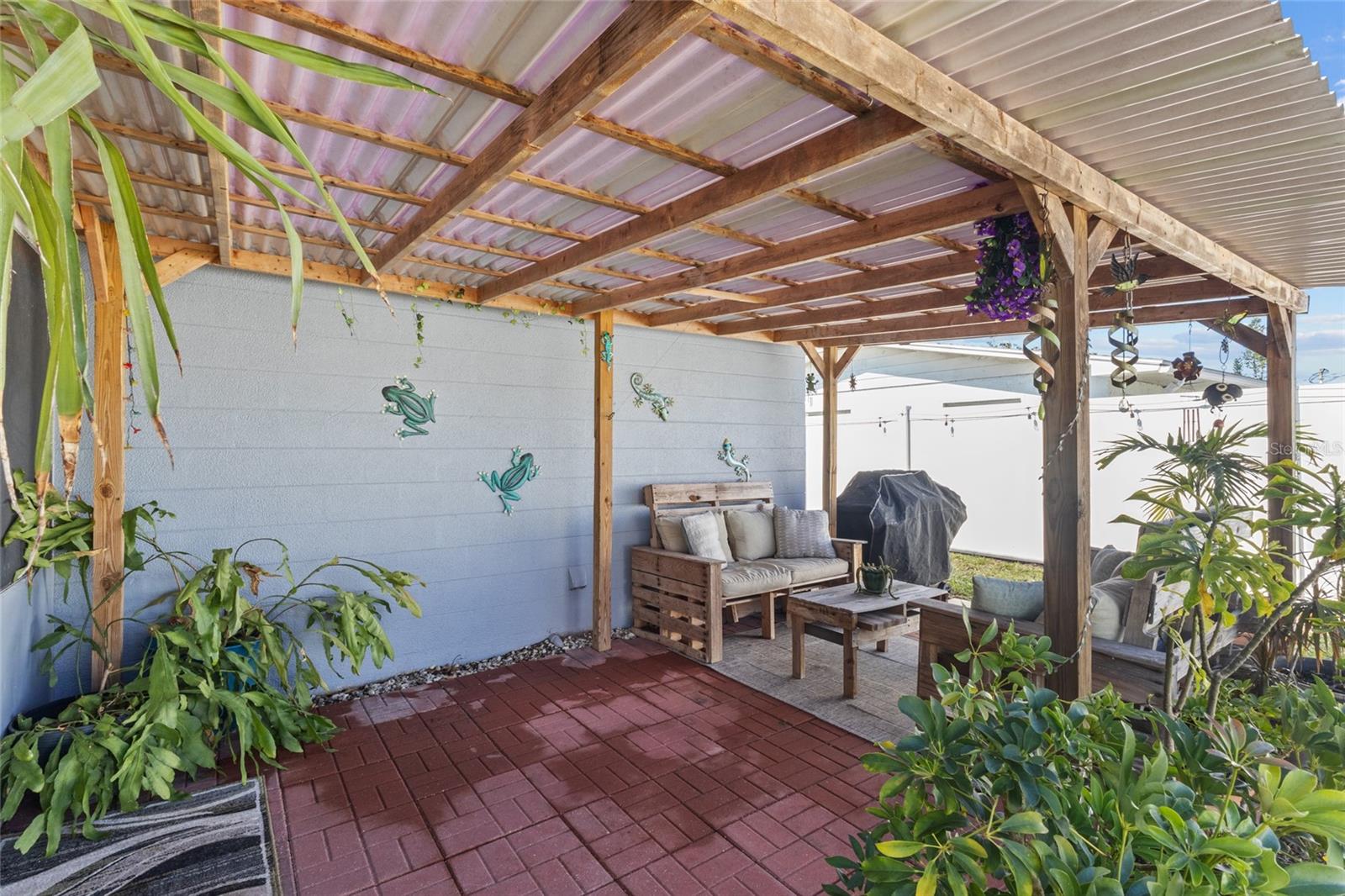 Image 24 of 34 For 3103 Norwich Drive W