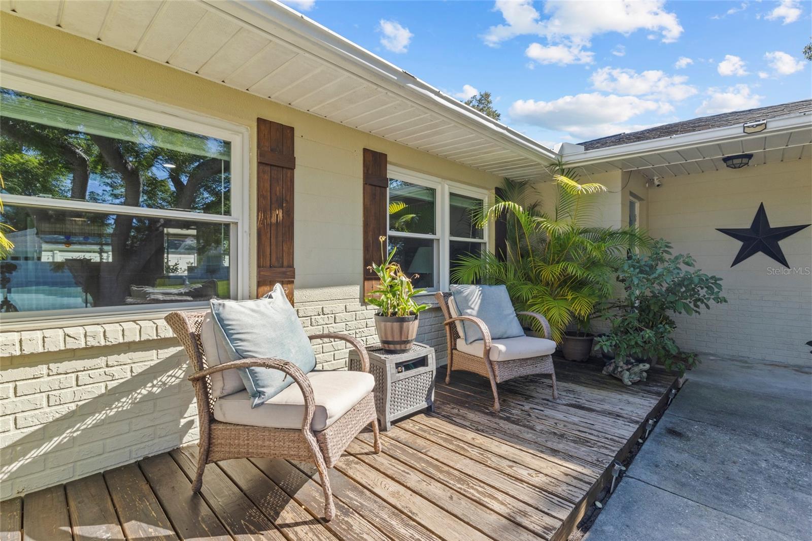 Image 33 of 34 For 3103 Norwich Drive W