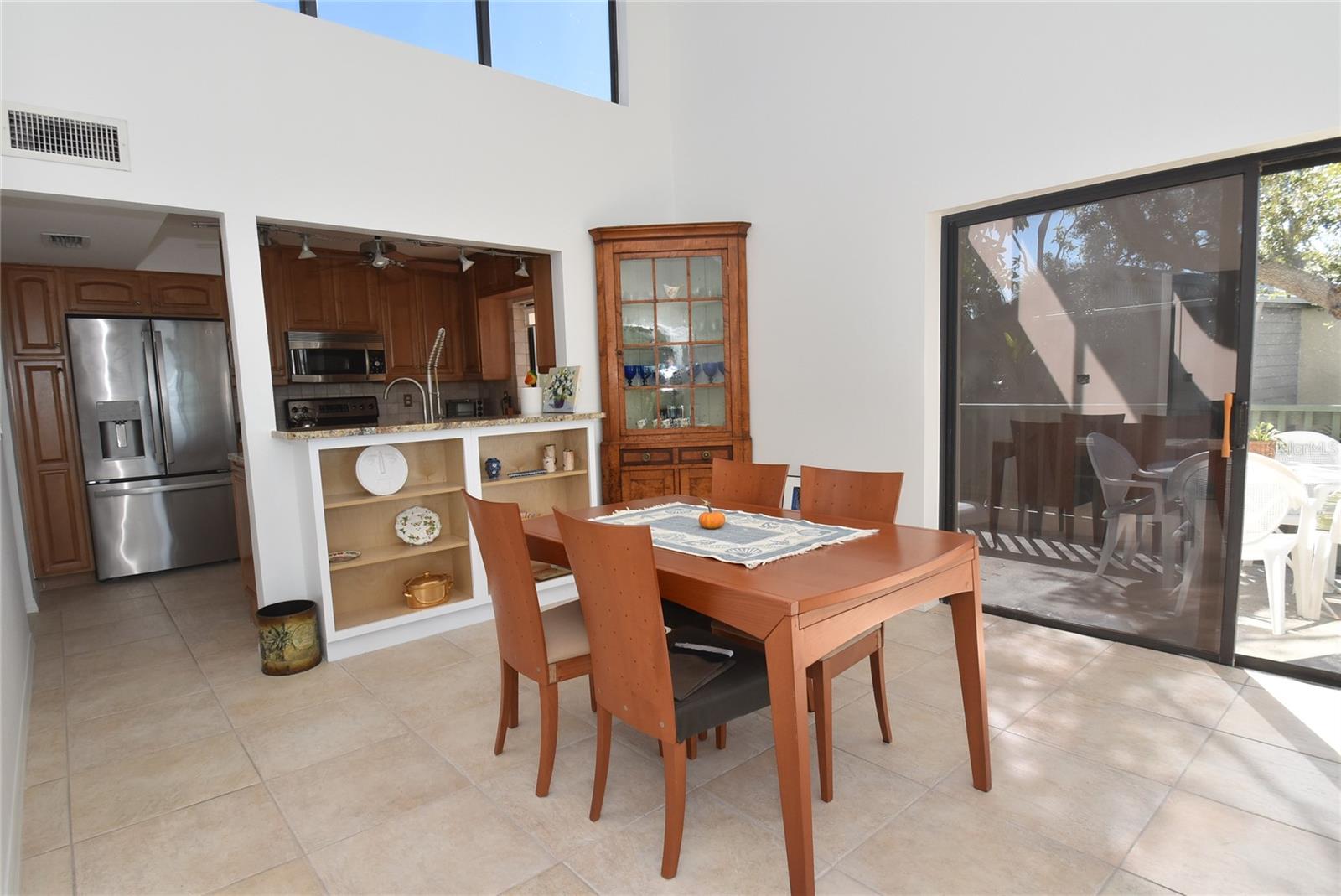 Image 10 of 41 For 1511 Pelican Point Drive 278