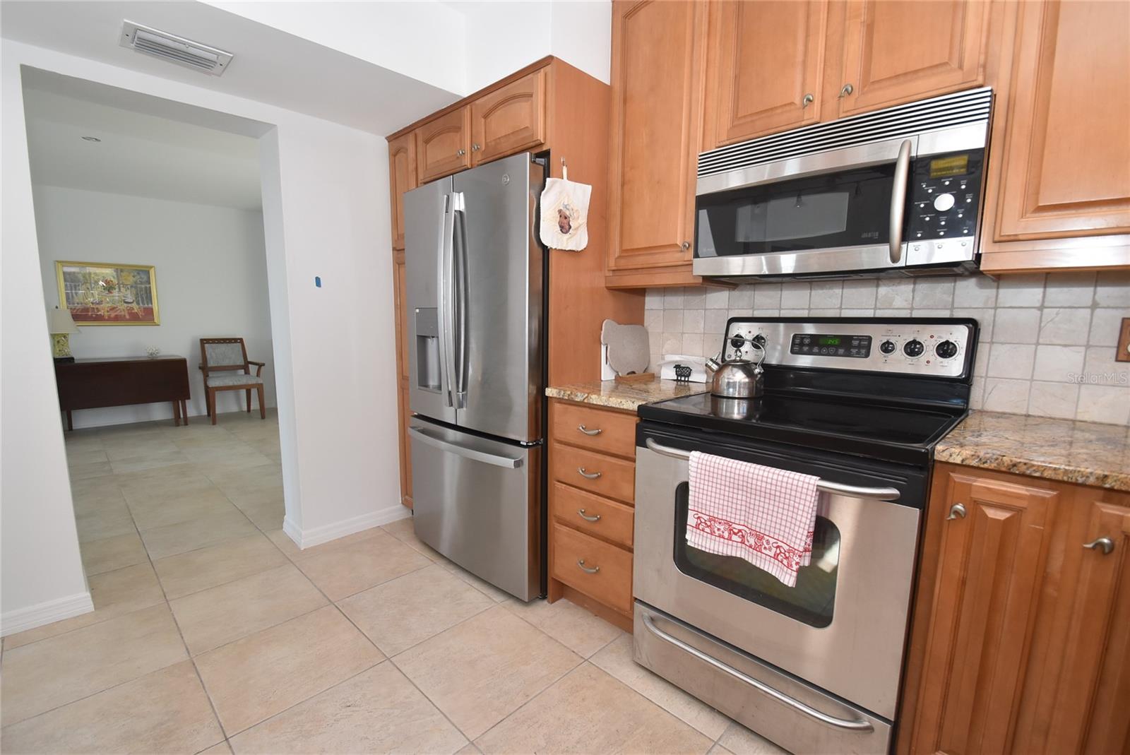 Image 14 of 41 For 1511 Pelican Point Drive 278