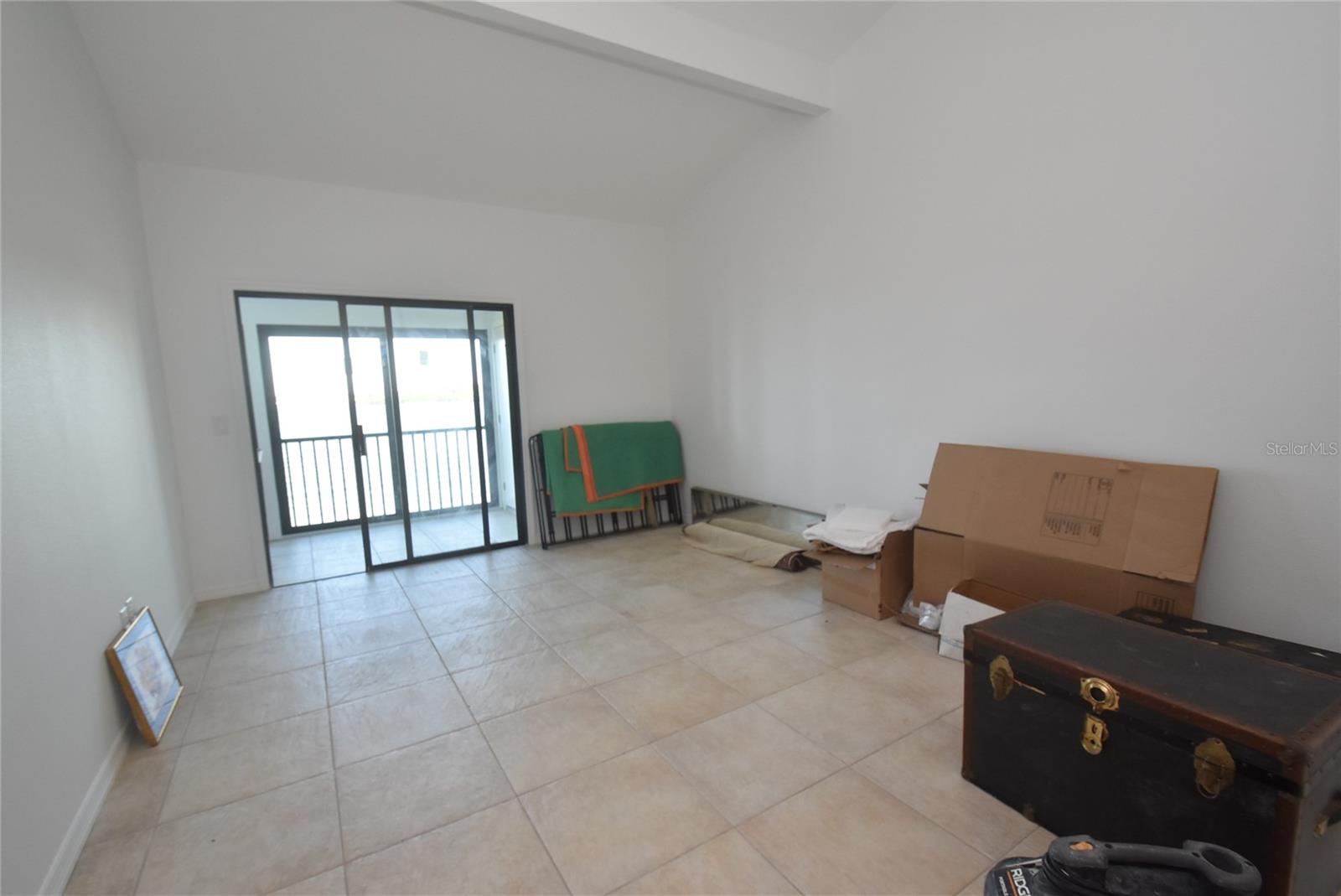 Image 20 of 41 For 1511 Pelican Point Drive 278