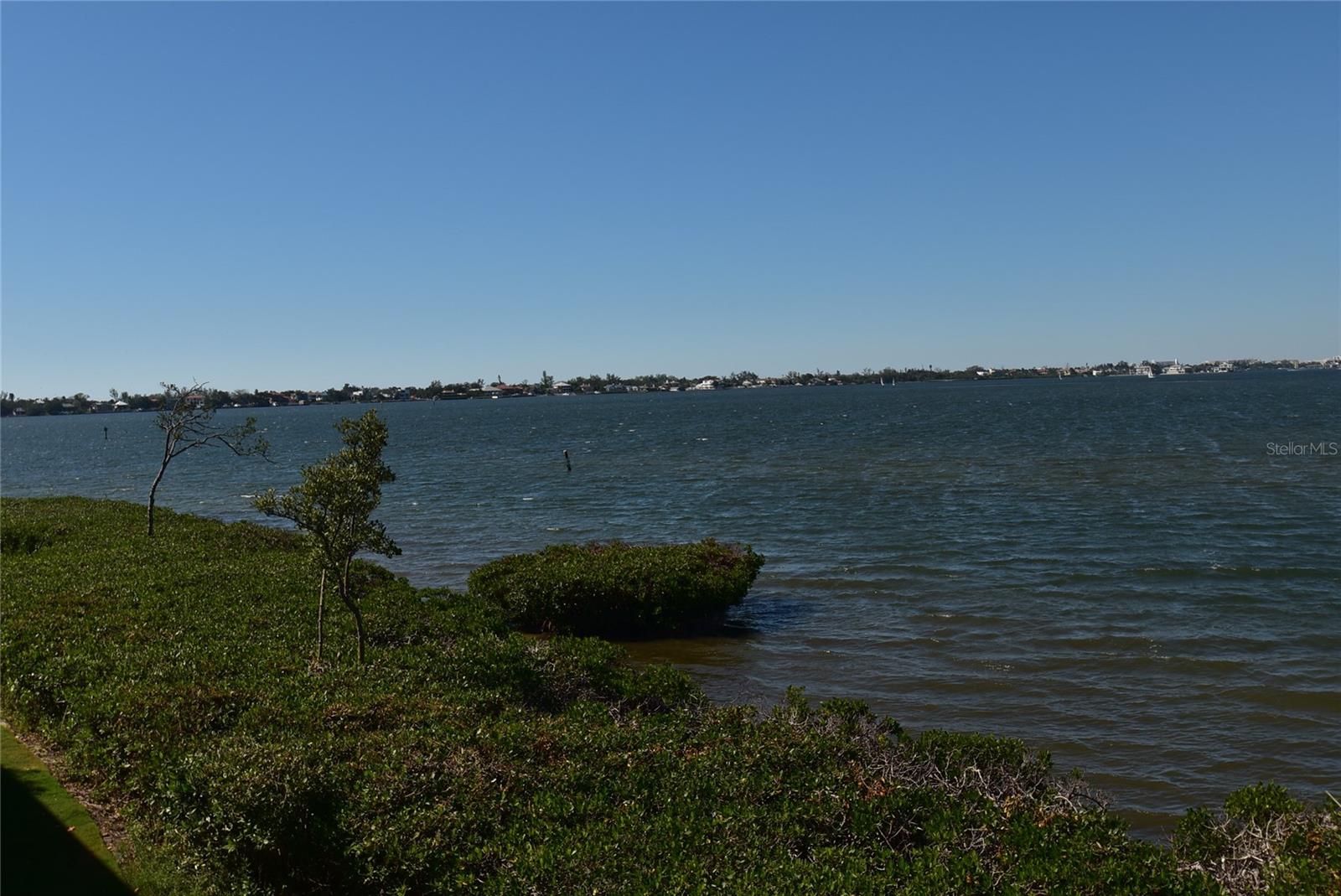 Image 7 of 41 For 1511 Pelican Point Drive 278