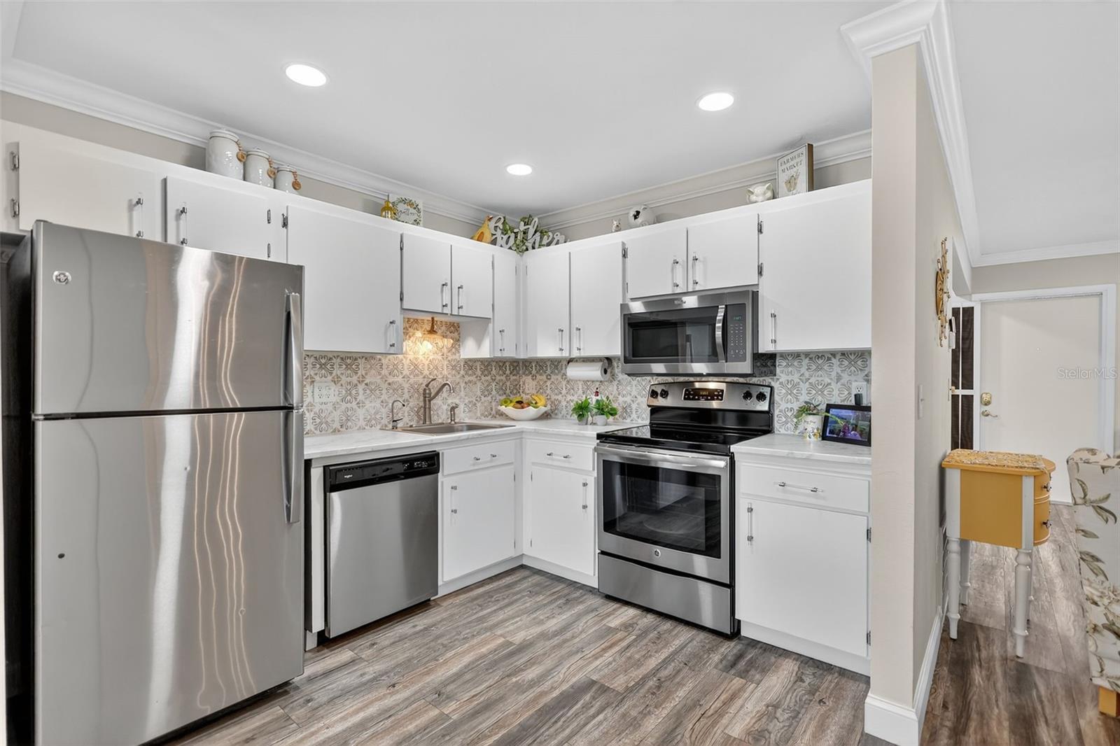 Image 16 of 48 For 4207 34th Avenue Drive W 4207