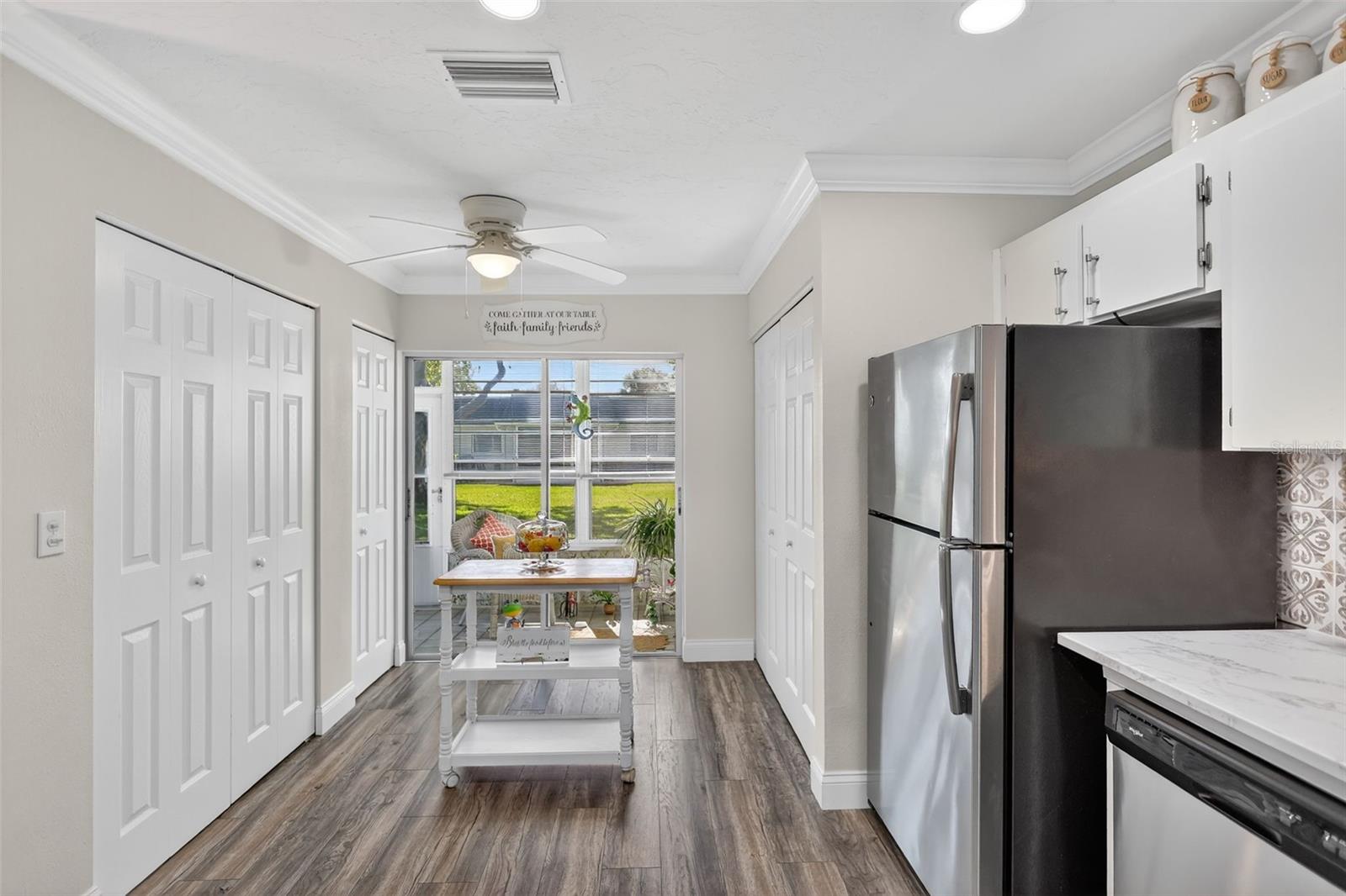 Image 18 of 48 For 4207 34th Avenue Drive W 4207