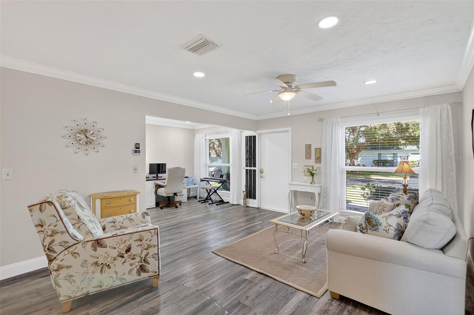 Image 9 of 48 For 4207 34th Avenue Drive W 4207