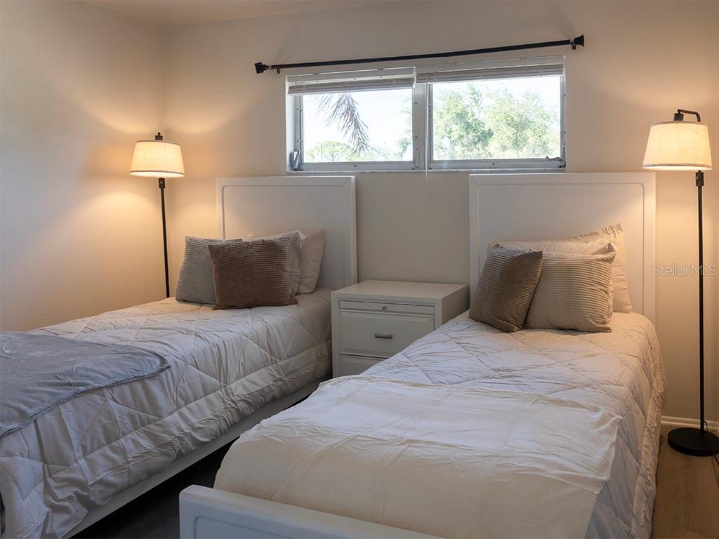 Image 14 of 24 For 400 Base Avenue E 229