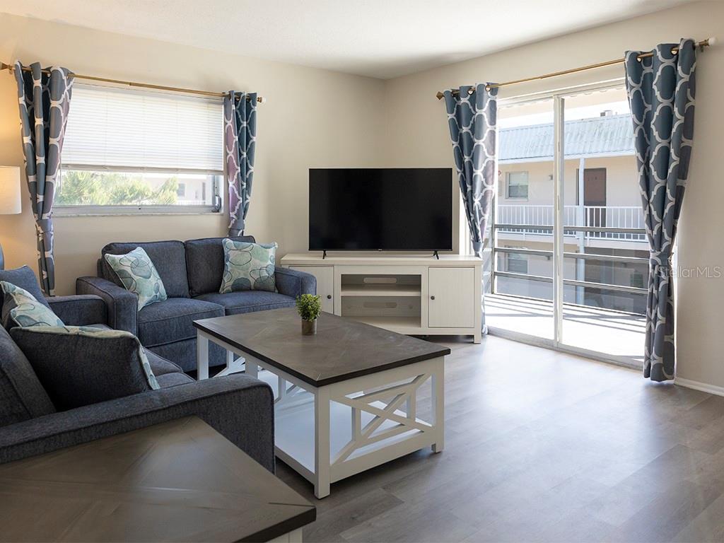 Image 9 of 24 For 400 Base Avenue E 229