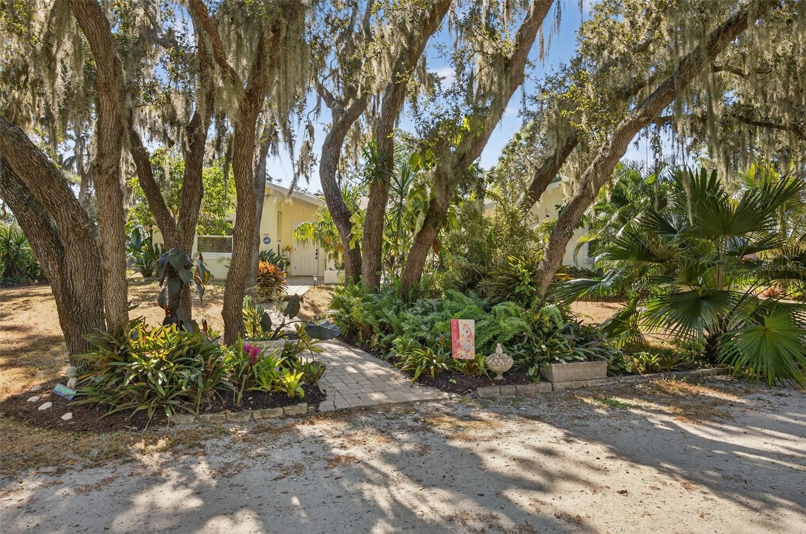 Image 5 of 60 For 6570 Old Ranch Road