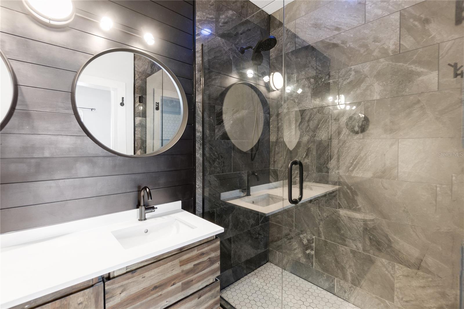 Image 21 of 40 For 5617 Whitehead Street