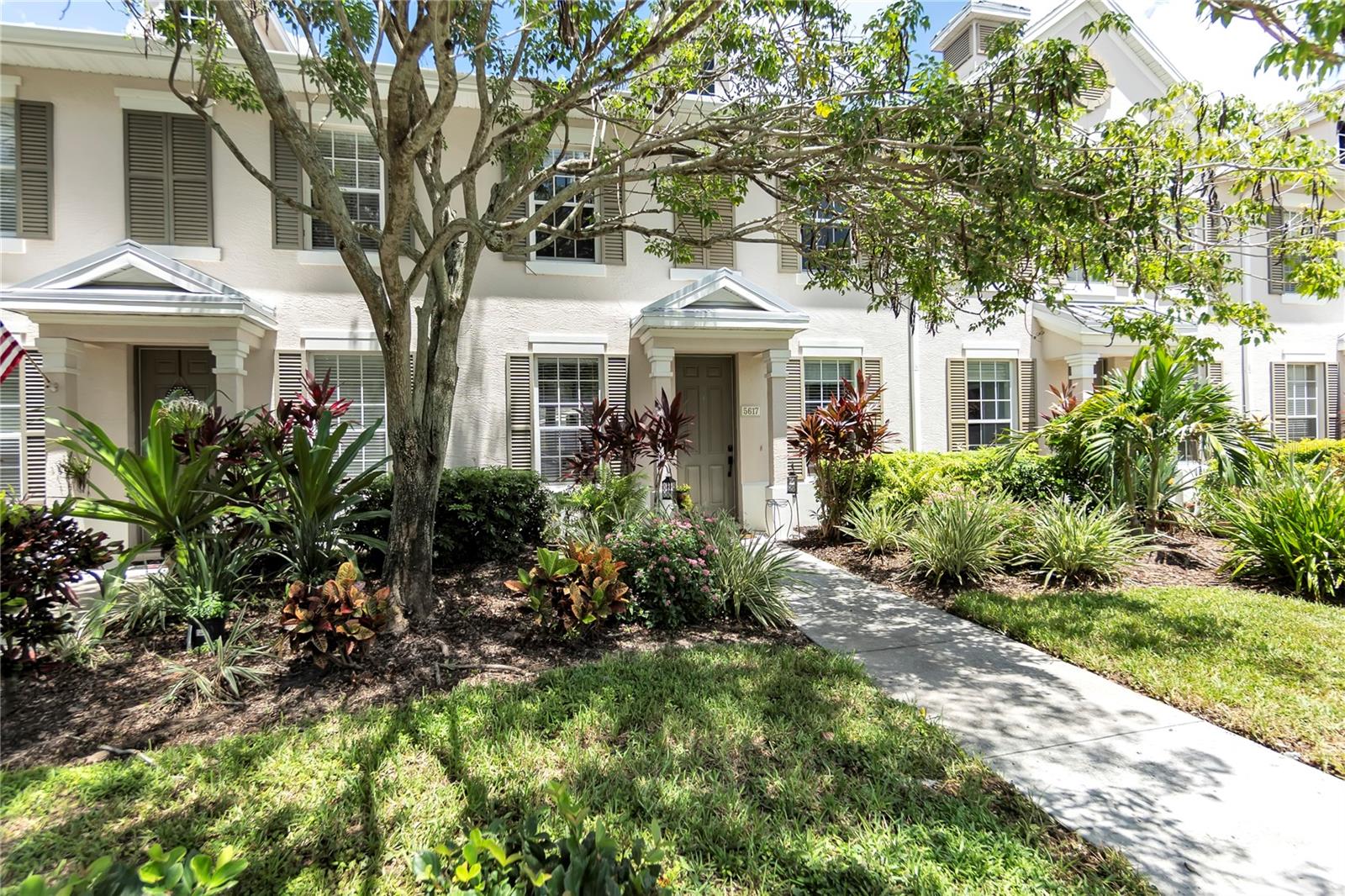 Image 7 of 40 For 5617 Whitehead Street