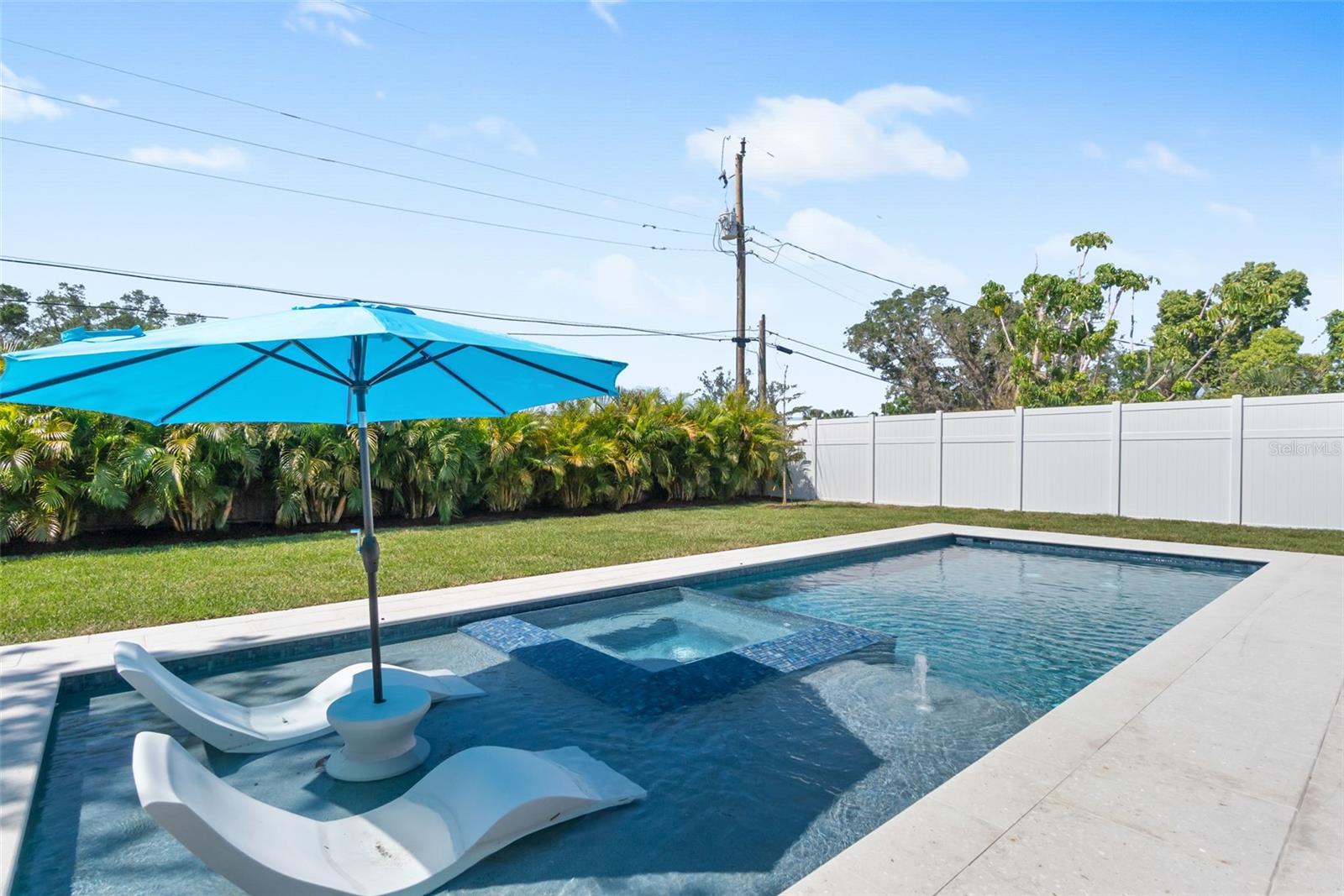 Image 30 of 47 For 2232 Grove Street