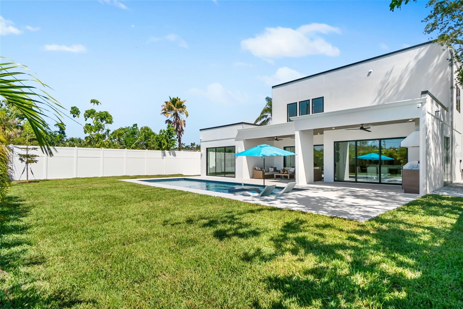 Image 33 of 47 For 2232 Grove Street