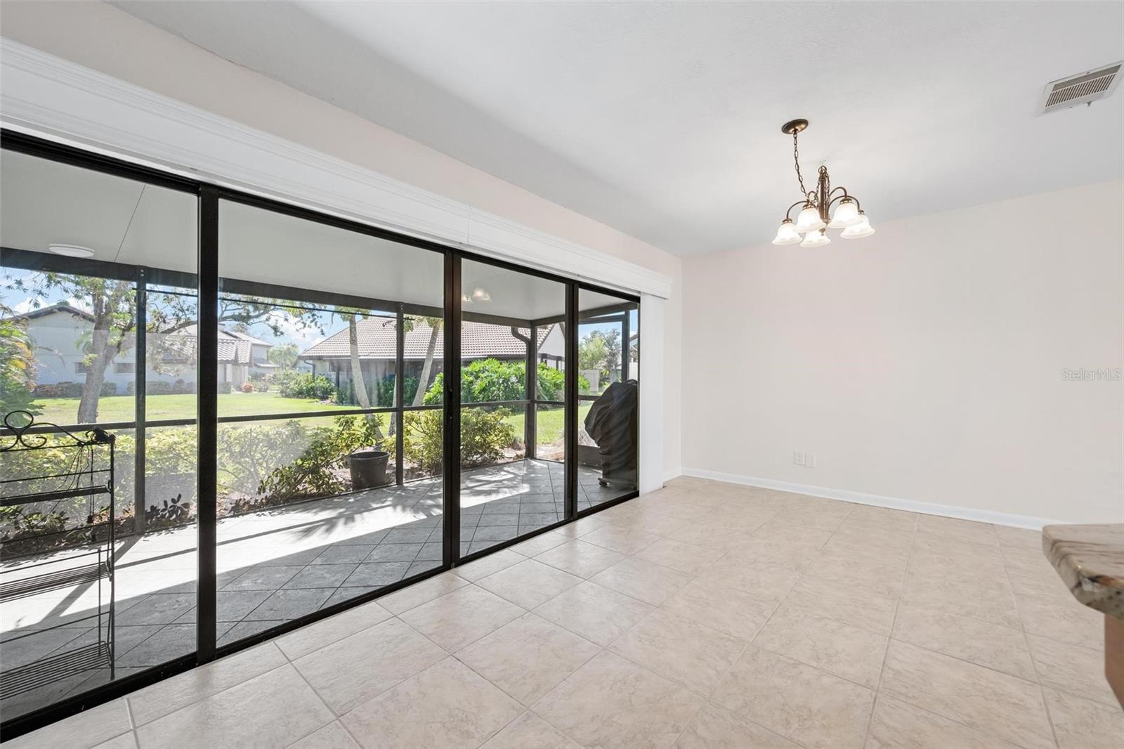 Image 17 of 51 For 65 Inlets Boulevard 65