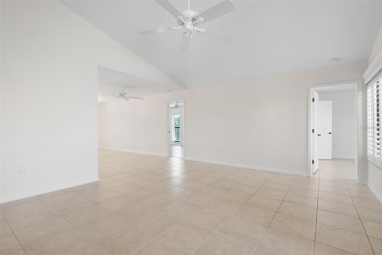 Image 4 of 51 For 65 Inlets Boulevard 65