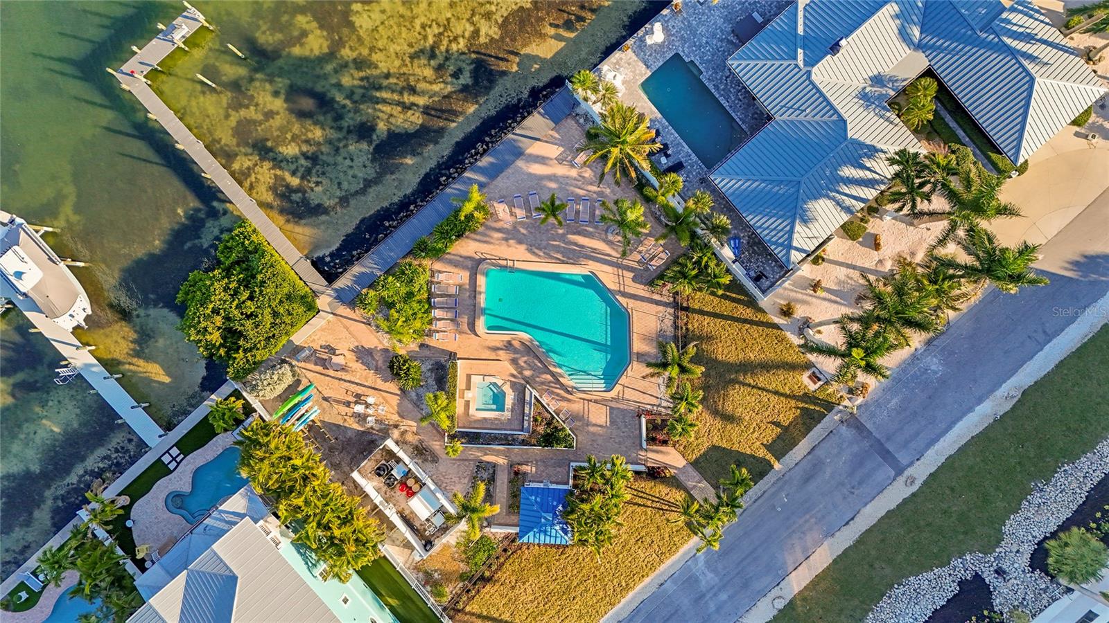 Image 16 of 73 For 1007 Gulf Drive N 213