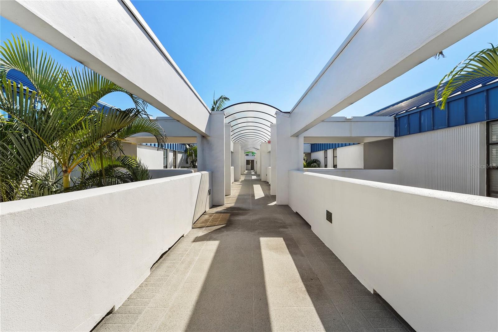 Image 19 of 73 For 1007 Gulf Drive N 213