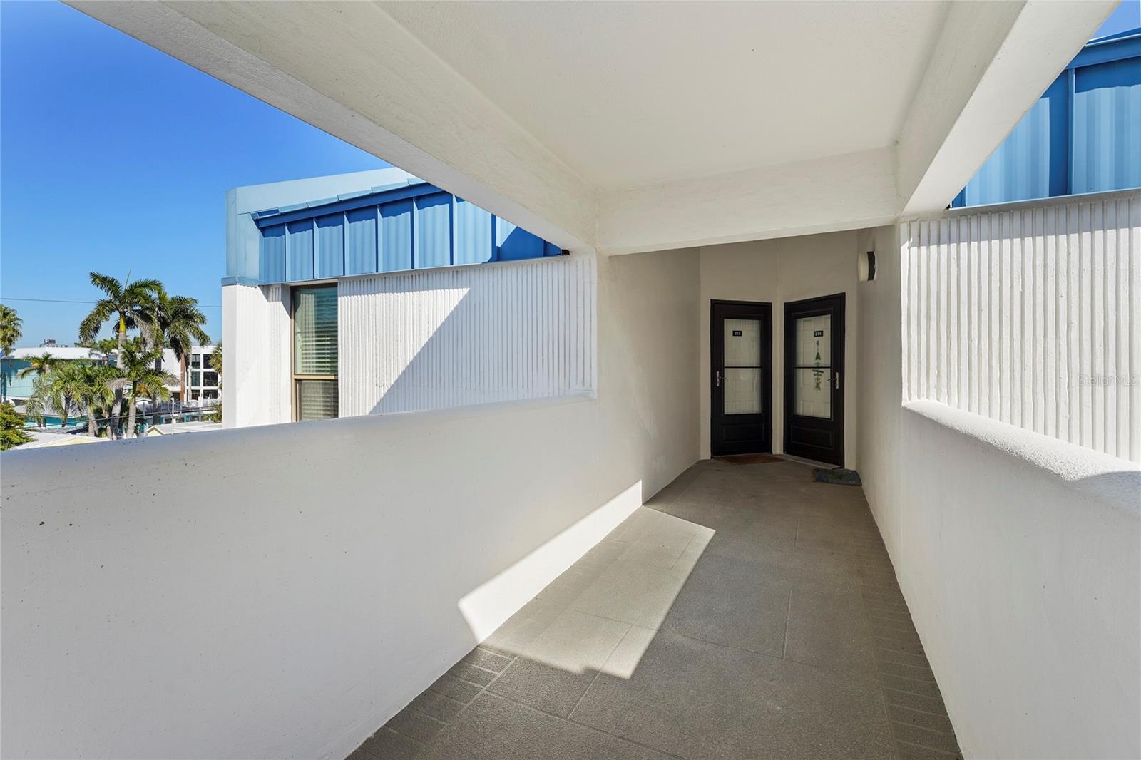 Image 21 of 73 For 1007 Gulf Drive N 213