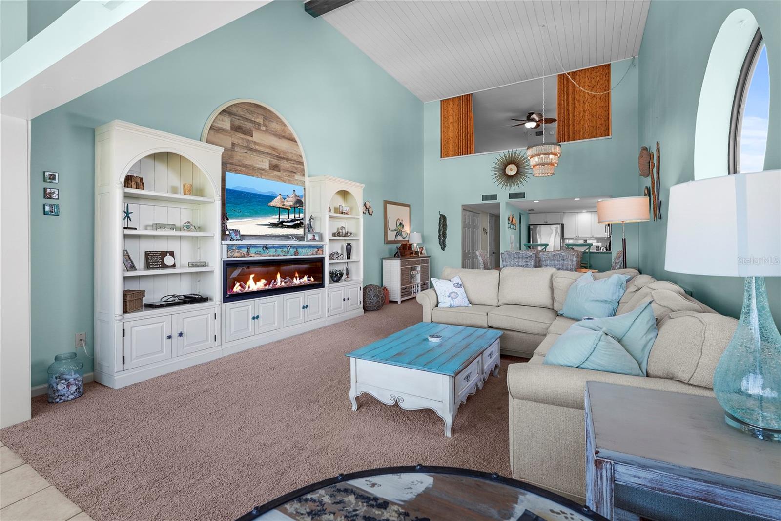 Image 4 of 73 For 1007 Gulf Drive N 213