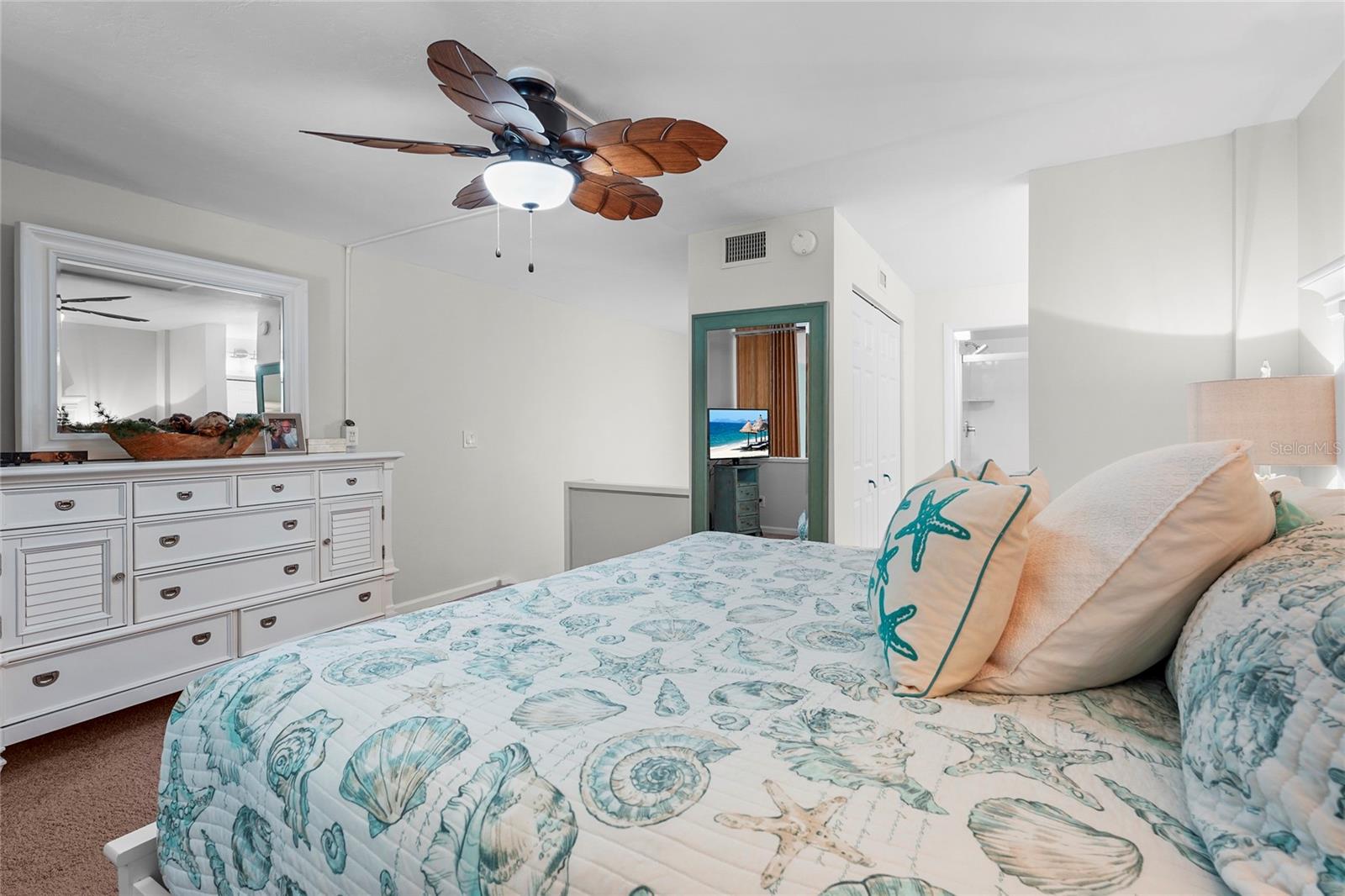 Image 44 of 73 For 1007 Gulf Drive N 213