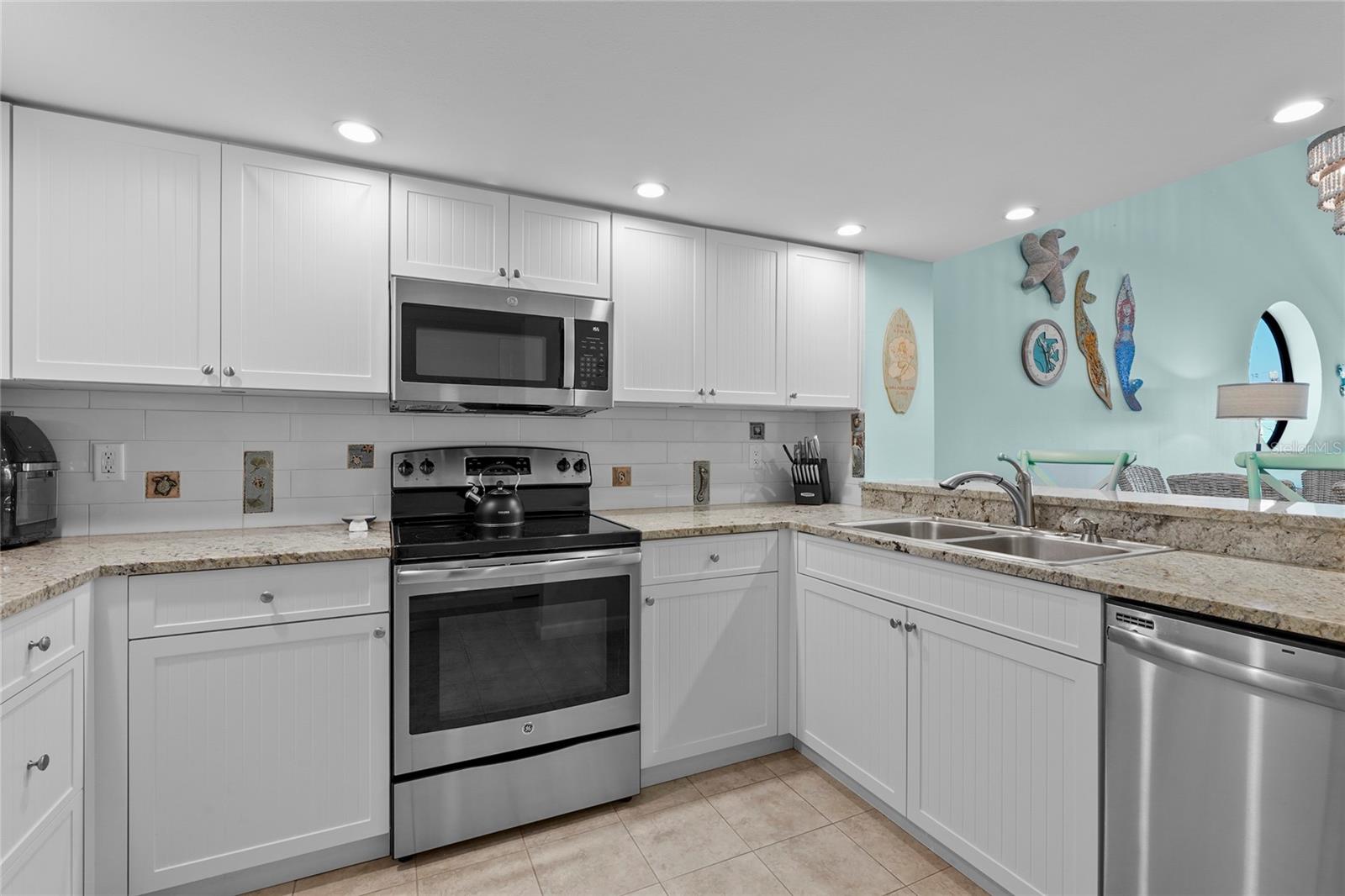 Image 5 of 73 For 1007 Gulf Drive N 213