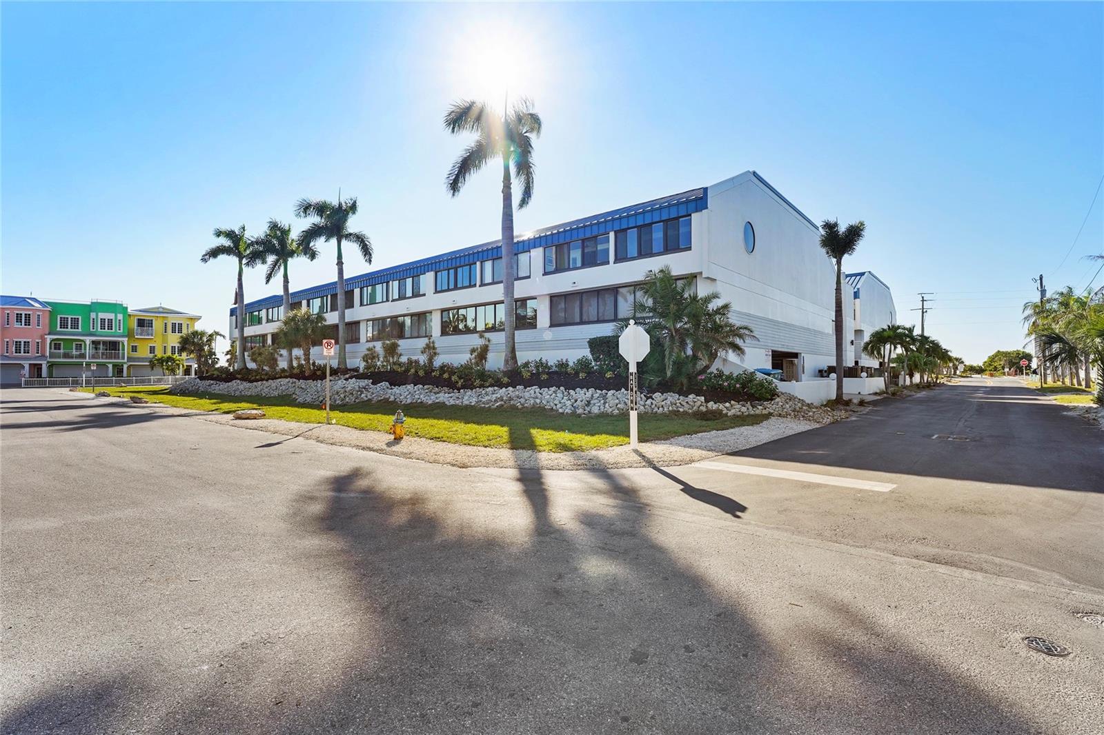 Image 55 of 73 For 1007 Gulf Drive N 213