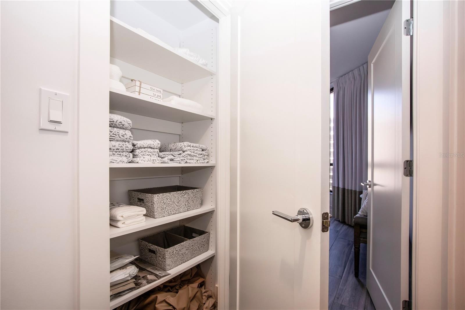 Image 42 of 73 For 1211 Gulf Of Mexico Drive 505