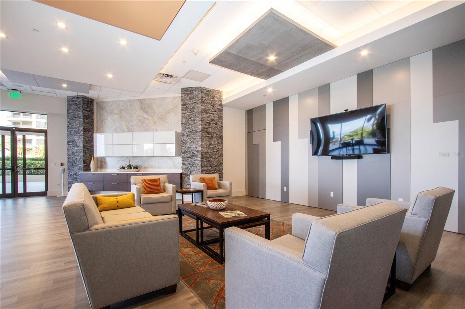 Image 68 of 73 For 1211 Gulf Of Mexico Drive 505