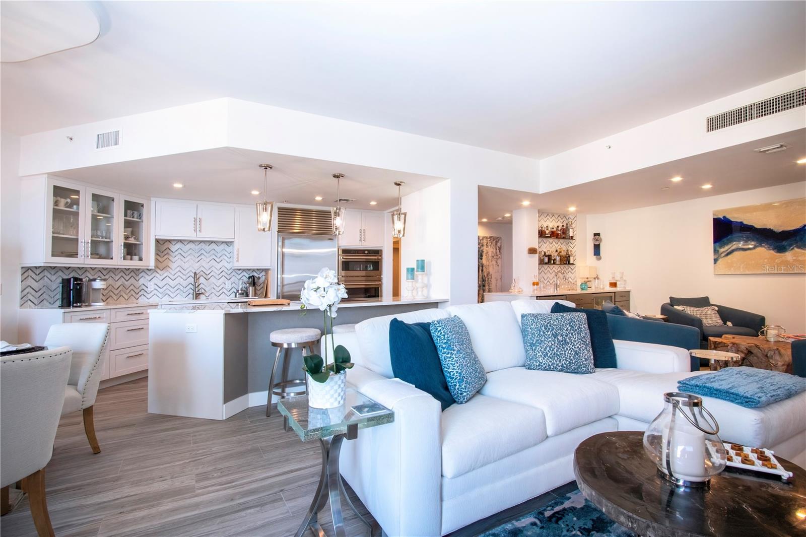 Image 9 of 73 For 1211 Gulf Of Mexico Drive 505