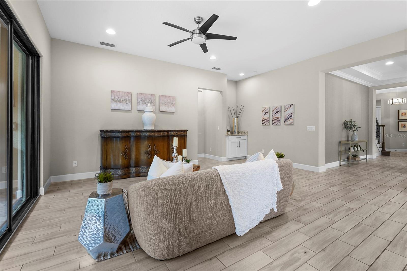 Image 33 of 85 For 13902 Messina Loop