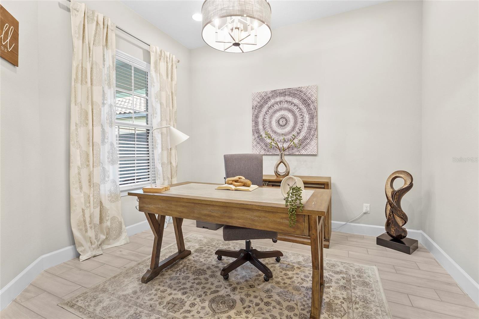 Image 44 of 85 For 13902 Messina Loop