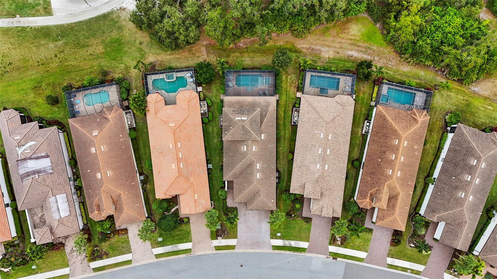 Image 72 of 85 For 13902 Messina Loop