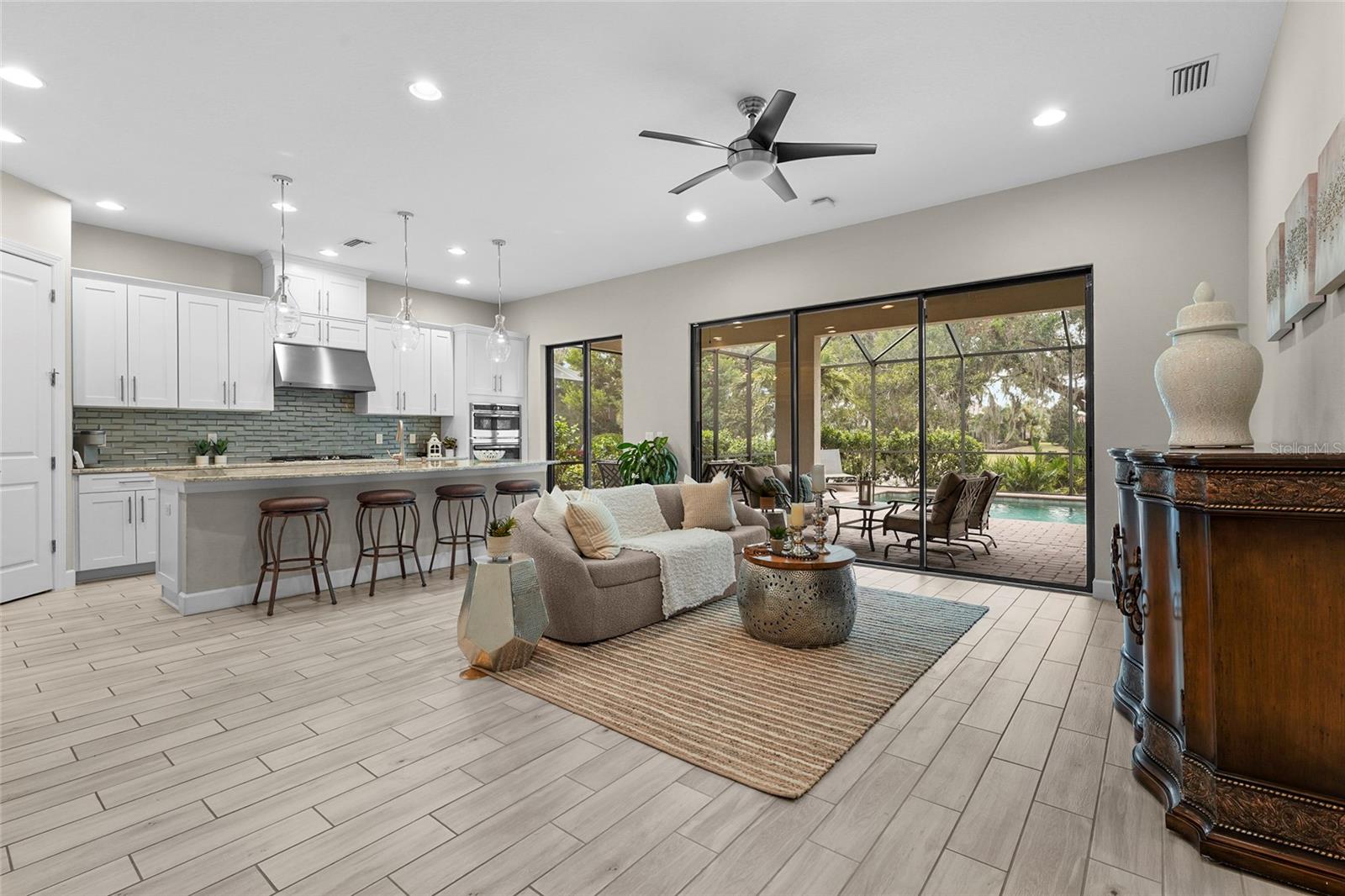 Image 9 of 85 For 13902 Messina Loop