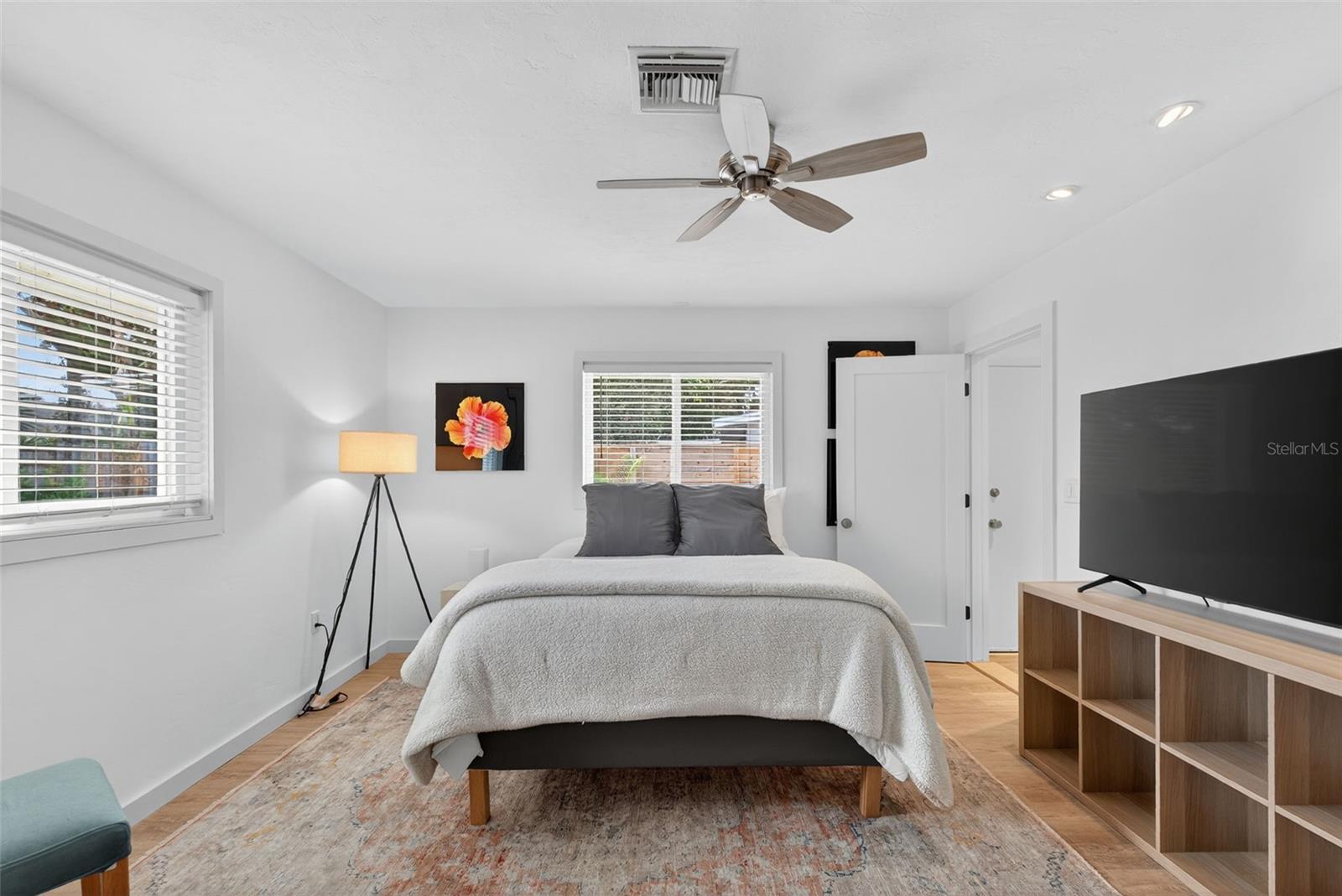 Image 27 of 47 For 3735 Duncan Place