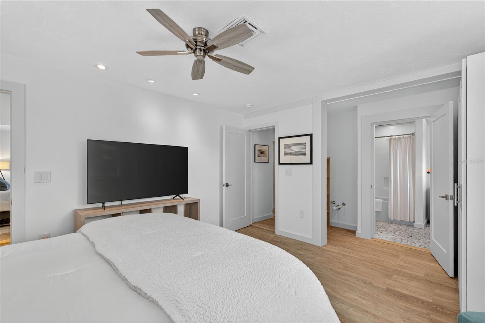 Image 28 of 47 For 3735 Duncan Place